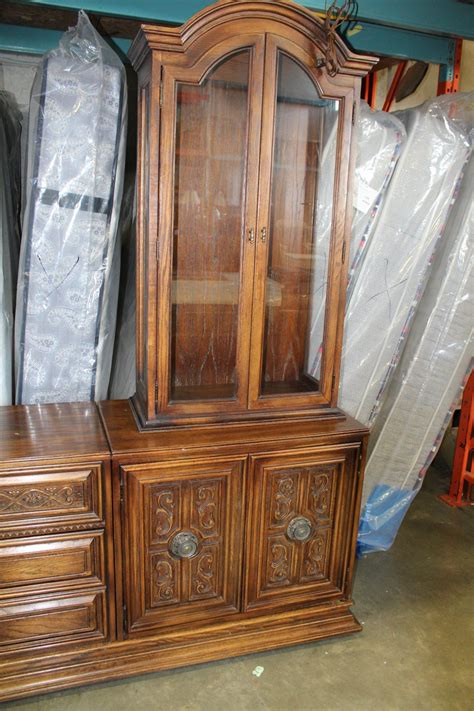 Large Solid Oak China Cabinet With Lights Big Valley Auction