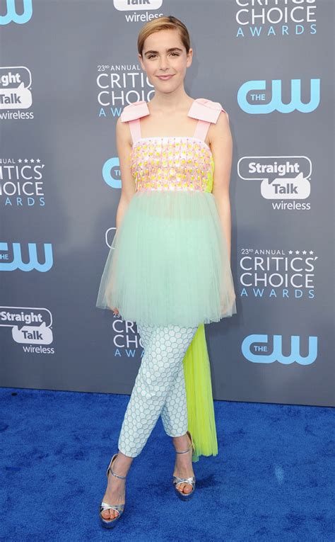 Kiernan Shipka Is A Mermaid Irl At The 2018 Critics Choice Awards E News
