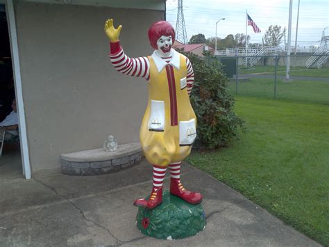 Vintage Ronald Mcdonald Advertising Statue Obnoxious Antiques