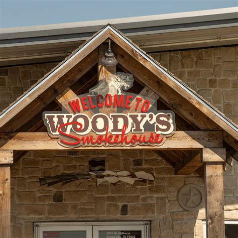 Woodys Smokehouse Southbound Barbecue Restaurant In Centerville