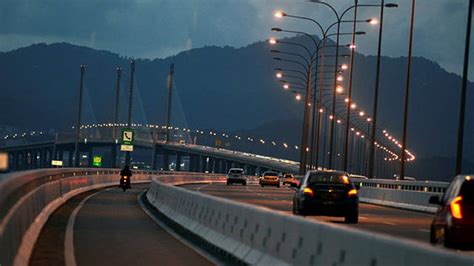 Beautiful bridge with a wonderful view of the penang channel, it is the longest in malaysia n southeast asia. Deepavali: 10% discount for for users of Sultan Abdul ...