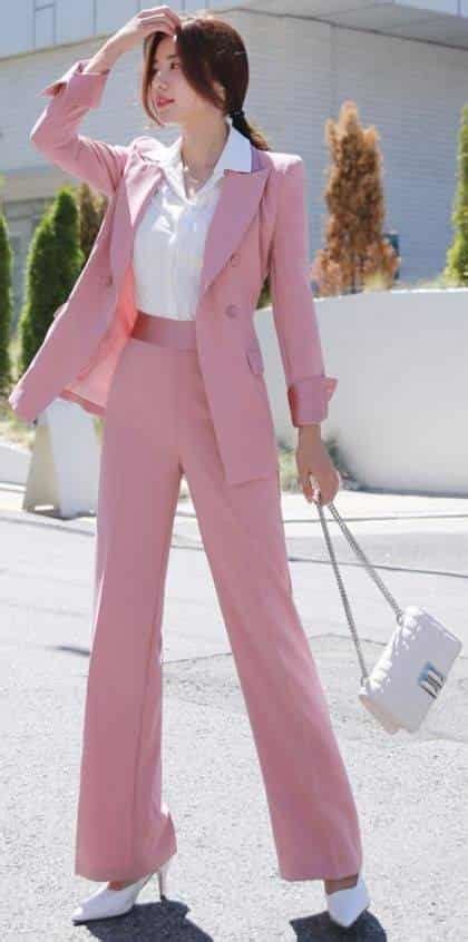 Tampil Cantik Dengan Style Outfit Warna Soft Pink