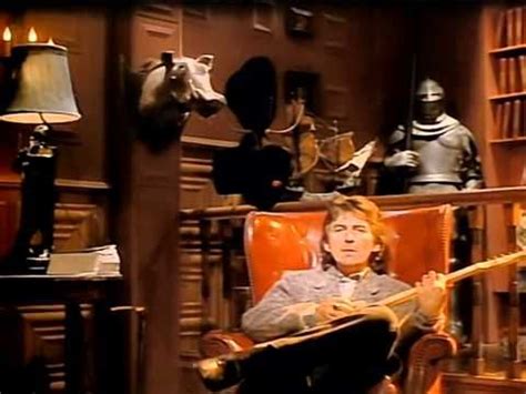 George harrison, né le 25 février 1943 à liverpool et mort le 29 novembre 2001 à los angeles, est un musicien britannique,. George Harrison - Got My Mind Set On You (Full HD ...
