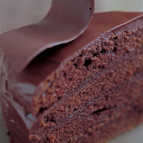 Mary Berry Chocolate Cake With Ganache Icing