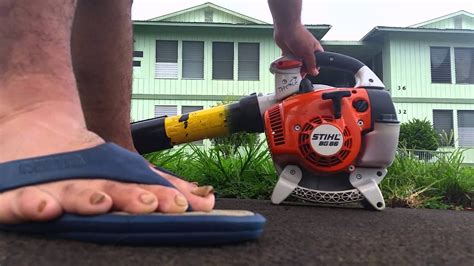 Whether you're getting ready to blow away last season's leaves, cut some firewood or trim the grass, you'll learn the tips and techniques you need to get your stihl running right. Stihl bg 86 handheld blower cold start - YouTube