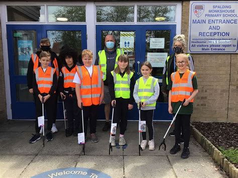 South Holland Schools Support Litter Picking Efforts Of Wombles Of