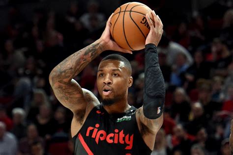 Despite all his success on the hardwood over the past two years, lillard has been dealing. Damian Lillard Helps NBA Celebrate Chinese New Year - Blazer's Edge