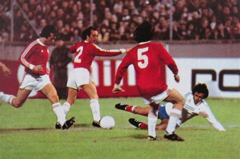 Retrouvez tous les scores de football en live des matchs suisses. Suisse-FRANCE 1977. - THE VINTAGE FOOTBALL CLUB