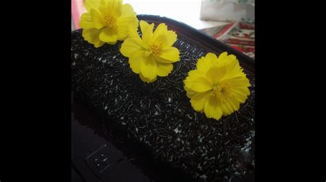 Cake enak dengan tekstur yang lembut dan empuk sungguh menggoda. Resep bolu gulung lembut anti gagal - YouTube