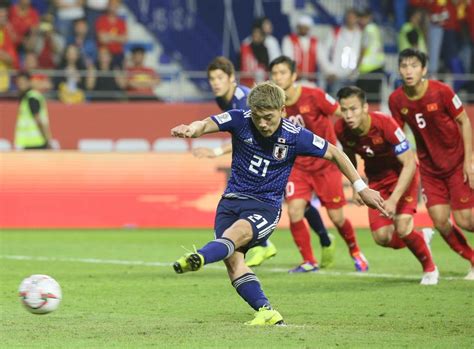 Maybe you would like to learn more about one of these? 【サッカー日本代表】ベトナム戦速報（5）VARで日本にPK 堂安律 ...