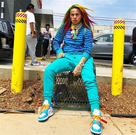 Why Does 6ix9ine Look Like A Girl Taking A Photo For A Yearbook Rfunny