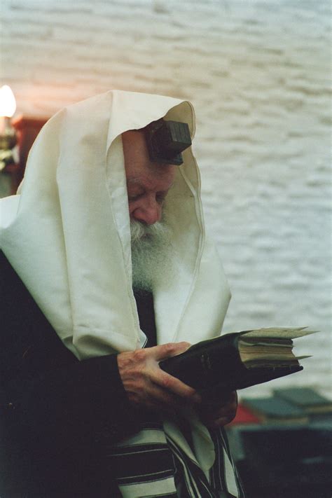 The Chabad Lubavicher Rebbe Rabbi Menachem Mendel Schneerson Erev Rosh