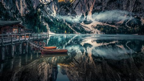 Lago Di Braies In The Heart Of The Dolomites Italy Active Wallpaper