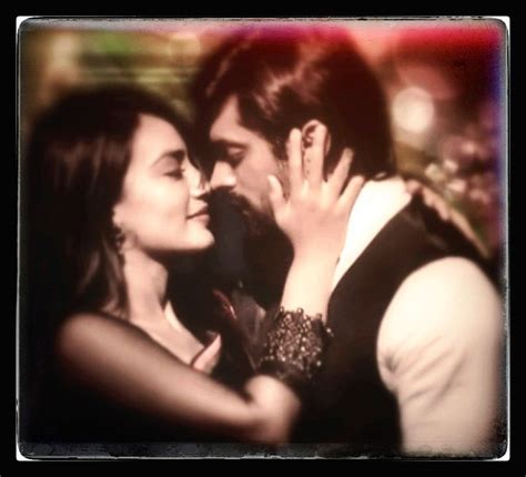 Asad Zoya Aka Asya Karan Singh Grover Surbhi Jyoti Ksg Aak Qubool Hai