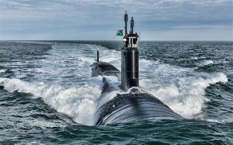 Us Navy Submarines Underwater