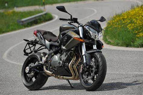 Benelli tnt 150i comes with 150 cc engine producing 14 email protected_9000 rpm and 11.5 nm email protected_ 7000. Benelli Bikes Price List - Malaysia 2015 | SurFolks