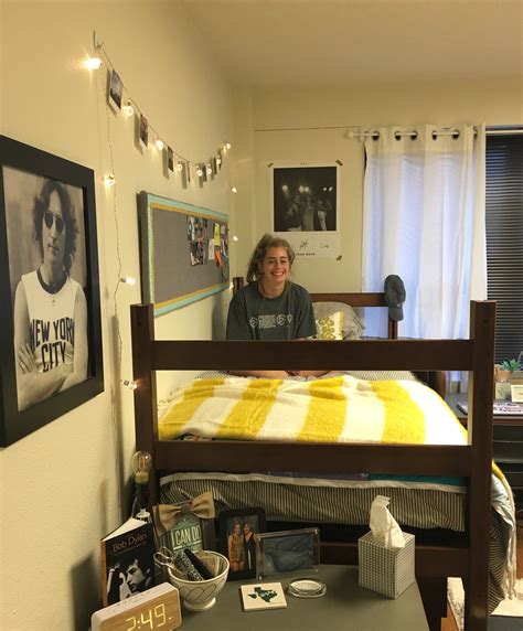 Girls Room In Penland Dorm At Baylor University Baylor University Dorm University Dorms