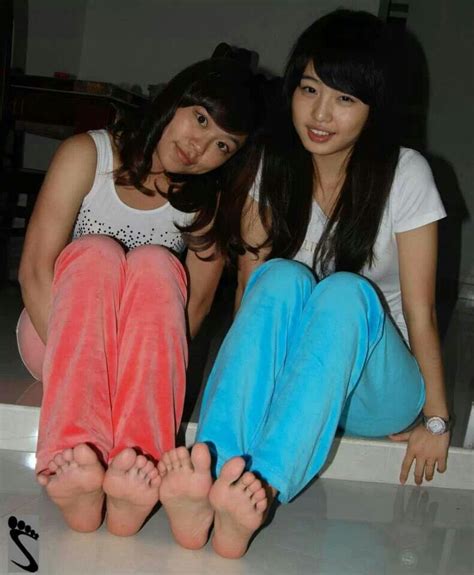 Playful Asian Feet Asian Woman Japanese Women Asian Girl