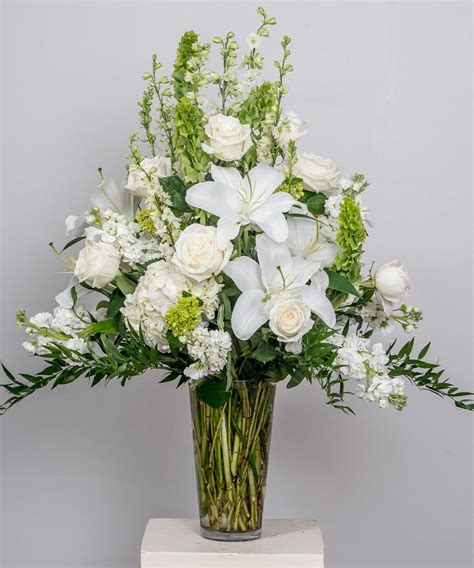 Traditional Elegance Vase Arrangement Deluxe White Flower
