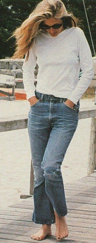 Forever A 90s Style Icon Carolyn Bessette Kennedy