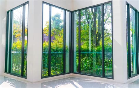 Use Energy Efficient Window In Commercial General Construction ⋆