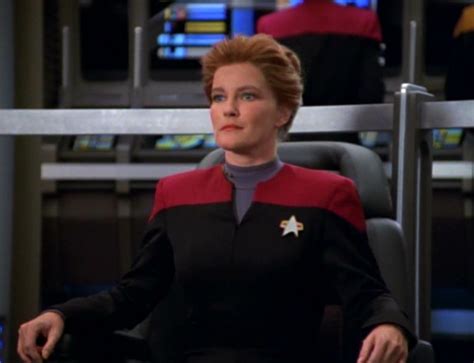 25 Years After Voyager Lets Do Right By Kathryn Janeway Women At Warp