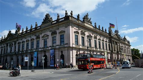 Im deutschen historischen museum lässt sich die geschichte deutschlands seit dem mittelalter zurückverfolgen. 30 Jahre Deutsches Historisches Museum - B.Z. Berlin