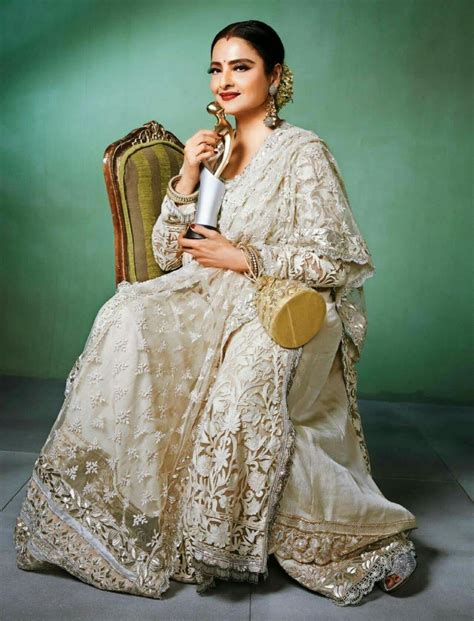 Pin By Srinivasa Sivakumar Paideti On Beauty Bollywood Fashion Fashion Indian Celebrities