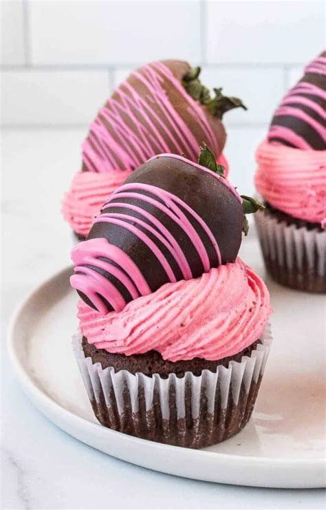 Chocolate Covered Strawberry Cupcakes Small Batch Dessert For Two