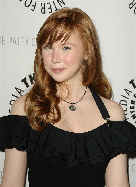 Molly C Quinn Photos Tv Series Posters And Cast