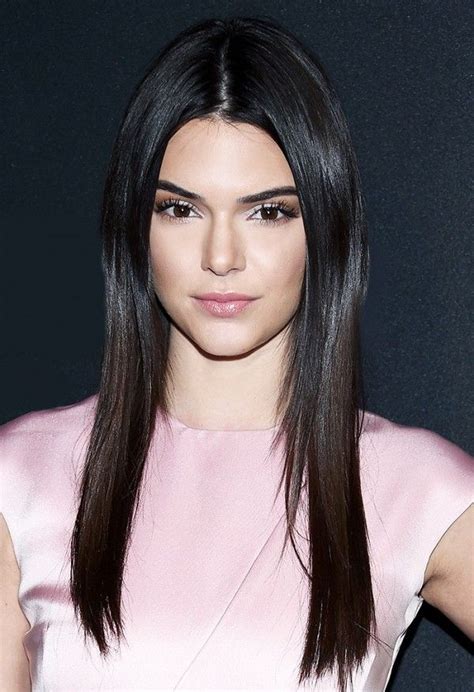 Kendall Jenners Minimalistic Beauty Look Features Straight Hair A