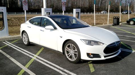 Tesla Collects Windfall From Rival Automakers Due To Zero Emissions Credits
