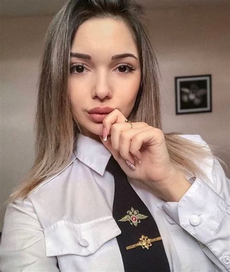 Только у нас самые красивые девушки в форме Красавица на фот Military Girl Dressy White