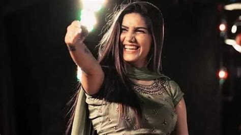 Sapna Chaudharys Old Dance Video Goes Viral Amid Lockdown Watch Here