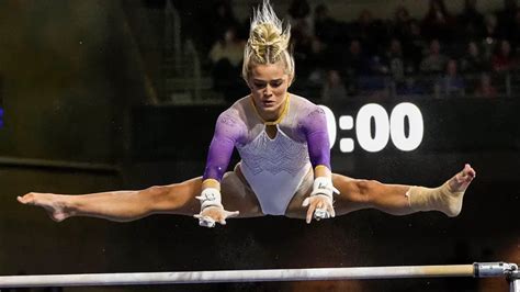 Lsu Gymnast Olivia Dunne Goes Viral With Latest “beachnastics” Video