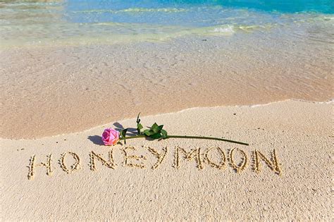 Sand Beach Love Romantic Tropical Honeymoon Hd Wallpaper