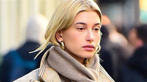 Hailey Baldwin Opens Up About Justin Biebers ‘possessive Fans