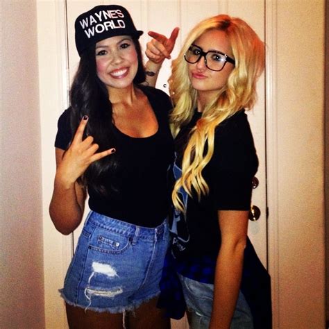 10 Trendy Lesbian Couple Halloween Costume Ideas 2024