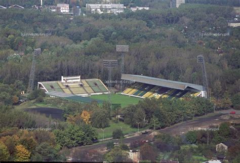 The new team quickly gained experience and ability. pastsilesia: Stadion GKS Katowice (Katowice, 2001)