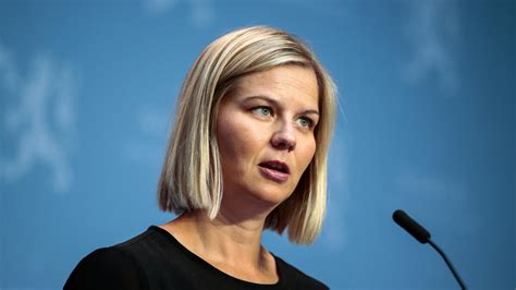 The minister of education and integration is responsible for primary and . Guri Melby innstilt som ny partileder i Venstre