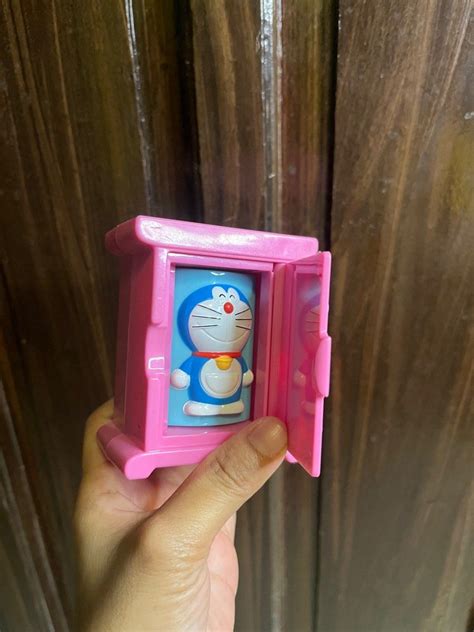 Mainan Pintu Doraemon Hobbies And Toys Toys And Games On Carousell