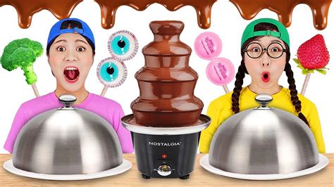 Chocolate Fondue Challenge 초콜릿 퐁듀 챌린지 Dona 도나 Youtube