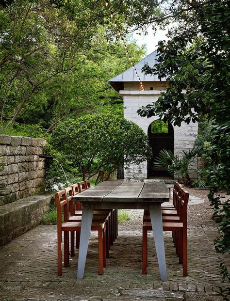 5 Summer Patios That Showcase Chic Backyard Design