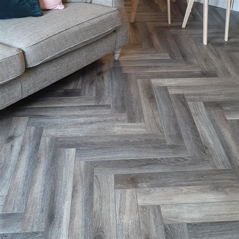 Evocore Design Floor Artisan Herringbone Shoreline Grey Oak