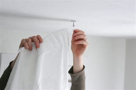 How To Hang Curtains From Ceiling With Command Hooks