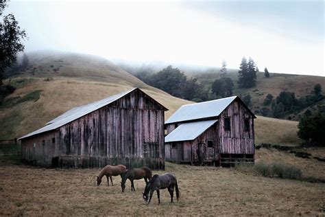 Pin By Karen Littleton On Barnssiloswindandgrist Mills Rustic And