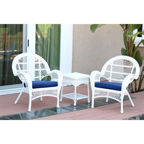 Our extensive selection of the finest wicker chairs and rockers can bring a whole new atmosphere, style, or energy. Santa Maria White Wicker Chair And End Table Set ...