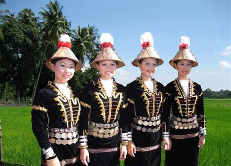 Pakaian Tradisional Dusun Ranau Pakaian Tradisional Etnik Etnik Di
