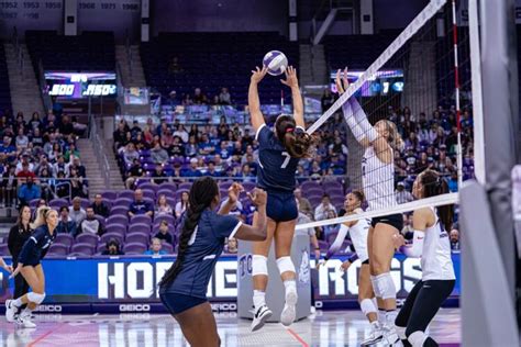 Byu Womens Volleyball Finishes Regular Season With A Sweep At Tcu