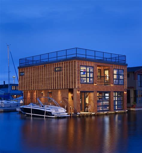 Floating House Design
